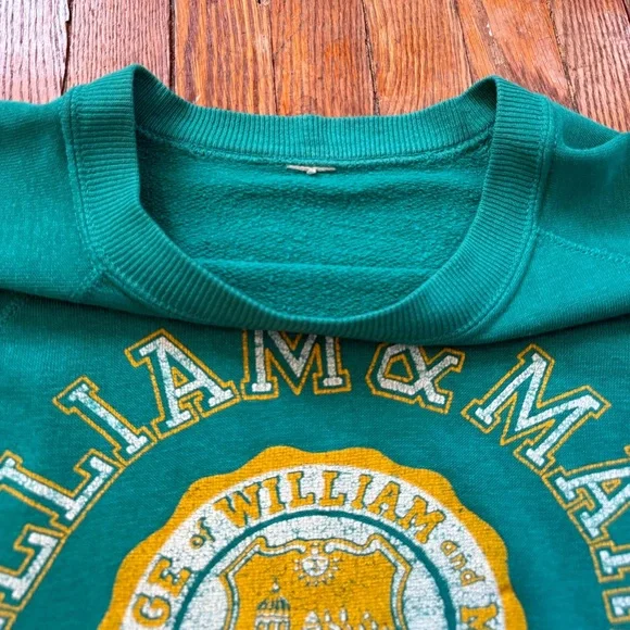 60’s College of William & Mary True Vintage Crewneck Sweater - Picture 6 of 16